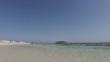 Fuerteventura: Büyük Playas beach, sörf ve sörf, uçurtma berrak su, kaya oluşumları için en ünlü plajlarından,