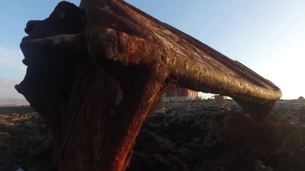 Fuerteventura, Îles Canaries : vue sur le phare de Toston, près du village de pêcheurs d'El Cotillo, 4 septembre 2016 — Video