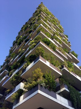 Dikey orman, Milan, Porta Nuova gökdelen konut, İtalya, 15 Nisan 2016.