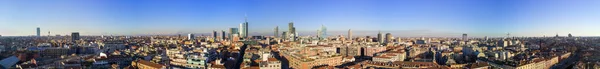 Widok z lotu ptaka Milan 360 stopni. Dachy domów budynki i drapacze chmur nowy Skyline Milanese. Dzielnica Brera. Lombardia. Włochy — Zdjęcie stockowe