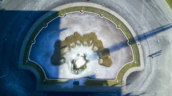 Frozen Fountain, Villa Reale, Monza, Włochy. Widok z lotu ptaka na fontannę królewskich ogrodów i parku Monza. — Zdjęcie stockowe