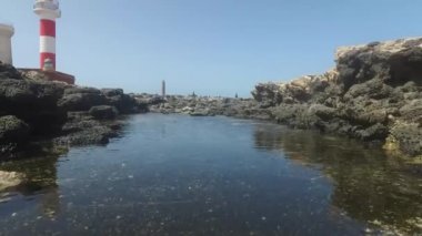 Fuerteventura, Kanarya Adaları: Görünüm Toston deniz feneri yakınlarında balıkçı köyü El Cotillo