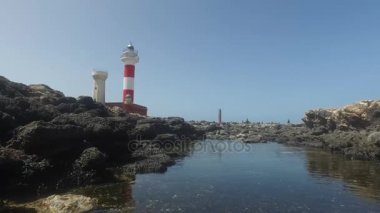 Fuerteventura, Kanarya Adaları: Görünüm Toston deniz feneri yakınlarında balıkçı köyü El Cotillo