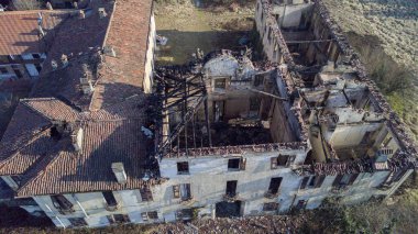 Yanan yangından sonra on sekizinci yüzyıl Avrupa tarzı Villa