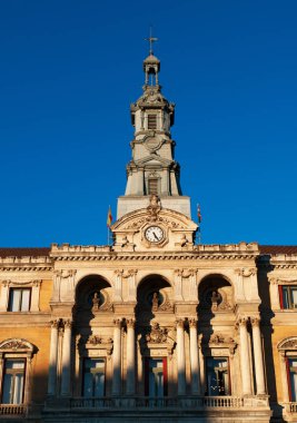 Bask Ülkesi, İspanya: Bilbao Belediye Binası olan bina Joaquin Rucoba bir manastırın eski sitesi tarafından 1892 yılında inşa edilmiştir, görünümünü,