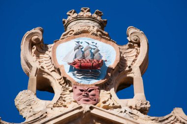 Donostia-San Sebastian: koro, 1774 yılında, Parte Vieja, eski şehrin en eski kiliselerinden biri tamamlandı Barok Roma Katolik parish Kilisesi Saint Mary Bazilikası ayrıntılarını