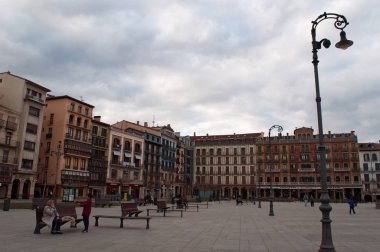 Bask Bölgesi: Plaza del Castillo, Castle Square, sinir merkezi city Pamplona, 1844 kadar Boğa güreşleri için sahne ve yerli halk için buluşma yeri saraylarda görünümünü