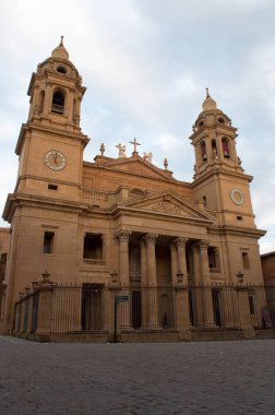 Bask ülke, İspanya: Katedrali, Roma Katolik Kilisesi Santa Maria la Real Pamplona, San Fermin fiesta ile bulls ile onun koşmak için ünlü eski şehir görünümünü
