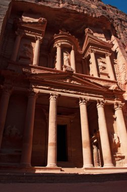 Ürdün: Al-Khazneh, hazine, arkeolojik Nabataean şehir Petra'dan, en ünlü Tapınağı'nın Arap Nabateans tarafından inşa ve dışarı bir kumtaşı kaya yüzüne oyulmuş