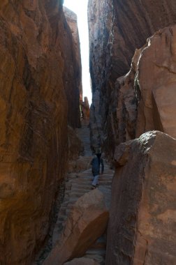 Petra Arkeoloji Parkı, Beidah: Bedevi Siq al-Barid, soğuk Kanyon, ana girişinde arkeolojik Nabataean şehir, Beidha, küçük Petra ünlü rock merdiven üzerinde ana