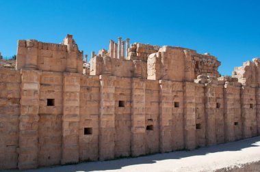 Ürdün: arkeolojik şehir Jerash, antik Gerasa bir Dünya Roma mimarisinin en büyük ve en iyi korunmuş sitelerin güney kapısında City Walls