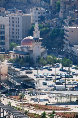 Jordan: Amman, Ürdün Haşimi Krallığı, binalar, saraylar ve ısı pus gördüm evler başkenti ve en kalabalık manzarası görünümünü