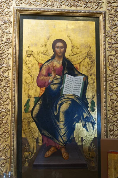 Moscou : peinture dans l'église de la Velikoretsky image de Saint Nicolas, la partie sud de l'église de la cathédrale Saint-Basile, la célèbre église orthodoxe russe — Photo