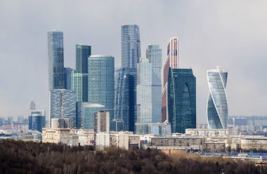 Rusya: Moskova Uluslararası İş Merkezi, Moskova şehri, serçe Hills (Lenin Hills), Moskova'da en yüksek noktalarından biri görmüş olarak bilinen gökdelenlerin manzaralı manzarası