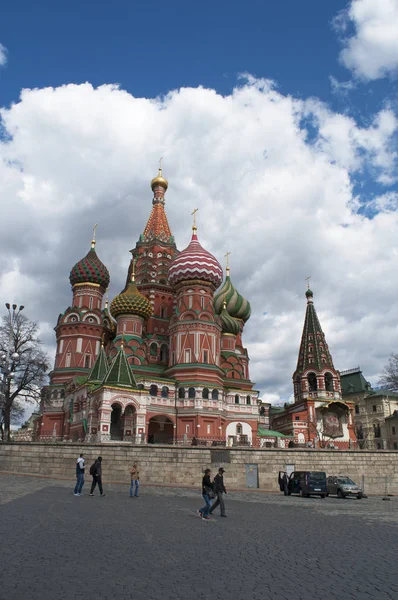 세인트 바 실 성당의 붉은 광장, 모스크바, 러시아: 보기, 세계적으로 유명한 러시아 정교회 건축 155561 차르 이반 명령에서 카잔, 아스트라한의 캡처를 기념 하기 위해 끔찍한 — 스톡 사진