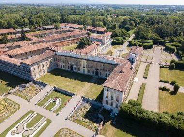 Villa Arconati, Castellazzo, Bollate, Milan, İtalya. Villa Arconati hava görünümünü 17/06/2017. Park, Groane Park ve bahçeler. 