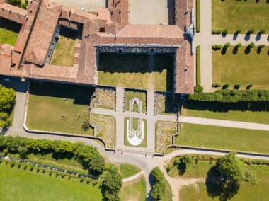 Villa Arconati, Castellazzo, Bollate, Milan, İtalya. Villa Arconati hava görünümünü 17/06/2017. Park, Groane Park ve bahçeler. 