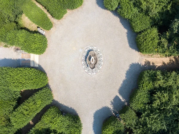 Villa Arconati, Castellazzo, Bollate, Milan, Italy. Aerial view of Villa Arconati. Gardens and park, Groane Park. Palace, baroque style palace, streets and trees seen from above — Stock Photo, Image