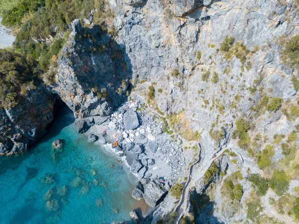 Büyük kemer, havadan görünümü, kemer Rock, Arco Magno ve plaj, San Nicola Arcella, Cosenza eyaletinde, Calabria, İtalya. 06/26/2017