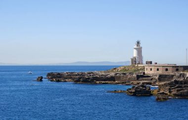 İspanya: Punta de Tarifa (nokta Tarifa), İber Yarımadası ve kıta Avrupa Tarifa, Atlantik sonundaki Cebelitarık Boğazı'nın en Güney noktası deniz feneri
