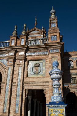 İspanya: Plaza de Espana dekore edilmiş binaların ayrıntılarını, Seville en ünlü Meydanı 1928 yılında Latin-Amerikan Fuar için 1929, Bölgesellik Mimarlık örneği inşa