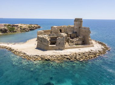 Havadan görünümü, Aragonca Kalesi, Le Castella, Le Castella, Calabria, İtalya