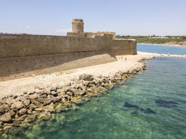 Havadan görünümü, Aragonca Kalesi, Le Castella, Le Castella, Calabria, İtalya