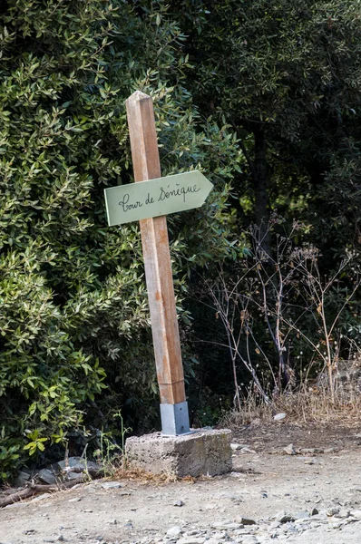 Corsica: işaret kulesi Seneca, XVI yüzyıl tarihli Cap Corse kalbinde antik Ceneviz Kulesi için bir gözetleme kulesi inşa edilmiş ve tarihi bir anıt 1840 yılında sınıflandırılmış