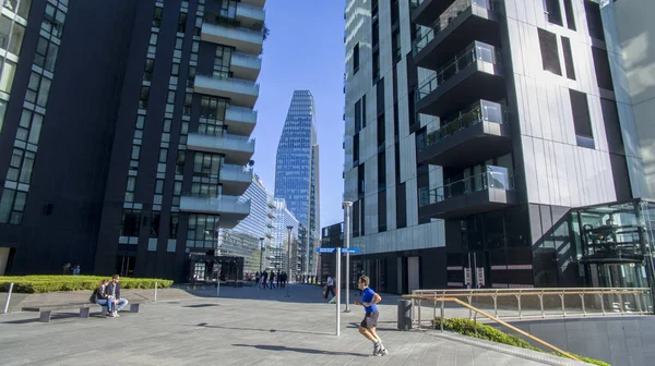 Elmas Kulesi ve kule Solaria, Amerigo Vespucci sokak görüldü.