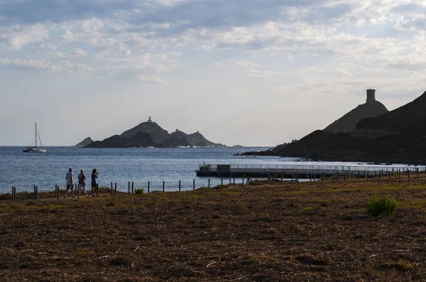 Corsica: sunset bulvarında La Parata kule, 1608 La Parata Cape Iles Sanguinaires (Bloody Adaları manzaralı Ajaccio Körfez, kuzey ucundaki üstüne inşa harap Ceneviz Kulesi)