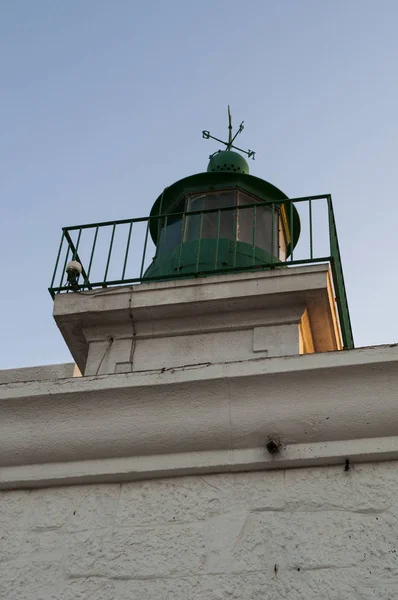 Corsica: Ayrıntılar Pietra Ile de la Pietra (taş Adası), Ile-Rousse (Red Island), Upper Corsica kenti kayalık promontory üst 1857 yılında açıldı deniz feneri