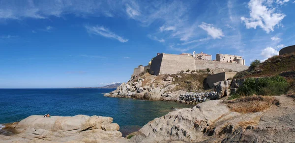 Corsica 2017 Calvi Ünlü Turizm Eski Duvarları Ile Adanın Kuzeybatı — Stok fotoğraf