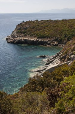 Corsica, 28/08/2017: Cap Corse, onun tabiat manzarası için ünlü Batı kıyısında sivri ve vahşi sahil şeridi
