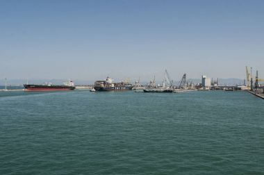 İtalya, 27/08/2017: panoramik Livorno bağlantı noktası, Toskana ana bağlantı noktası ve bir en önemli İtalyan bağlantı noktaları ve tüm Akdeniz her iki yolcu ve yük trafiği için