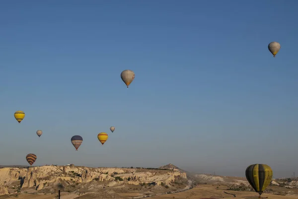 Capadócia Turquia Europa 2019 Balões Quente Tradicionais Flutuando Logo Após — Fotografia de Stock