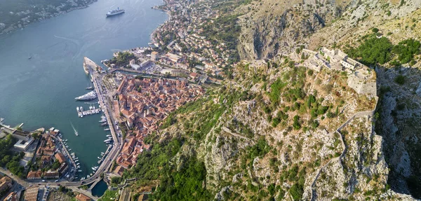 Vista Aérea Bahía Kotor Boka Ciudad Vieja Kotor Las Fortificaciones —  Fotos de Stock