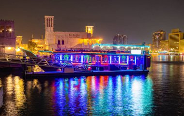 Dhow Cruise Akşam Yemeği Dubai