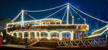 Dhow Cruise Akşam Yemeği Dubai