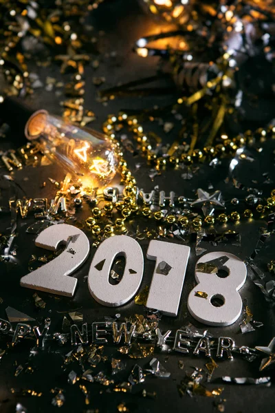 Το νέο έτος: Copyspace πάνω από το 2018 με λαμπτήρες του Edison — Φωτογραφία Αρχείου