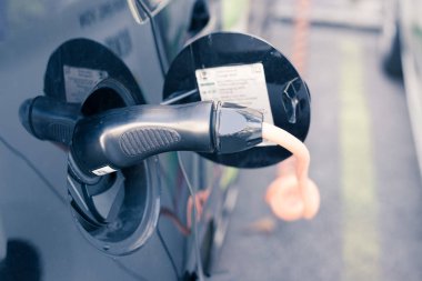 Elektrikli Araba şarj kablo ve fiş noktası şarj etmek için önde gelen ile şarj. 