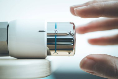 Isı regülatörünün resmini kapat. Kapalı. 