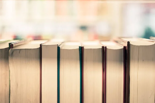 Close Beeld Van Een Verscheidenheid Aan Boeken Openbare Bibliotheek — Stockfoto
