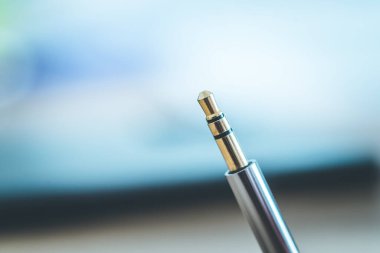 3.5 mm 'lik ses krikosunu kapat