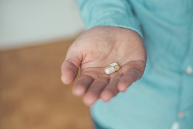 Erkek el hapları ya da vitamin hapları