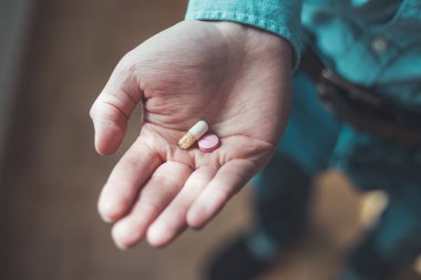 Erkek el hapları ya da vitamin hapları