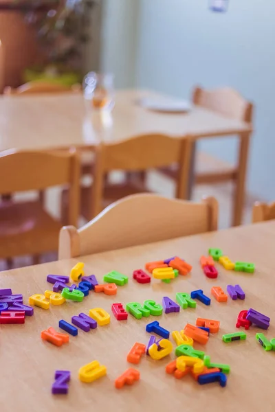 Cartas Coloridas Con Palabra Kindergarten — Foto de Stock