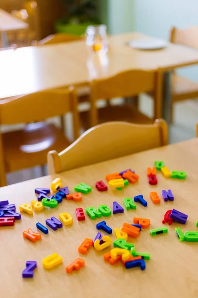 Cartas Coloridas Con Palabra Kindergarten — Foto de Stock