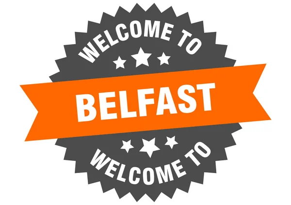 Señal de Belfast. Bienvenido a Belfast etiqueta naranja — Archivo Imágenes Vectoriales