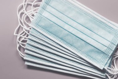 Koruyucu tıbbi yüz maskeleri. Kişisel koruyucu ekipman sıkıntısı. Coronavirus, covid 19 önleme
