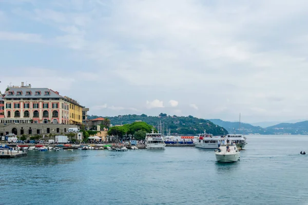 海のコンソーシアムTuristico Cinque Terreへの眺め 詩人の湾 ポルト ヴェネレ スペツィア イタリア — ストック写真
